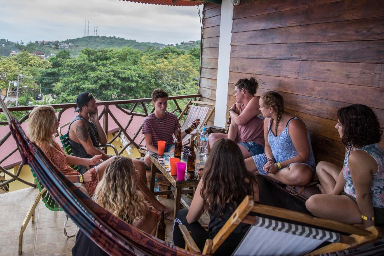 Esperanto Bed&Breakfast Surf Hostel Montañita Exterior foto